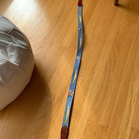 Trout and fly Hand stitched smarthers and Branson leather belt - Picture 4 of 4